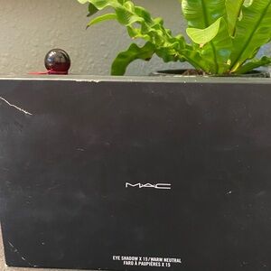 Mac Cosmetics Eyeshadow Palette